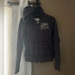 American Eagle zip up hoodie